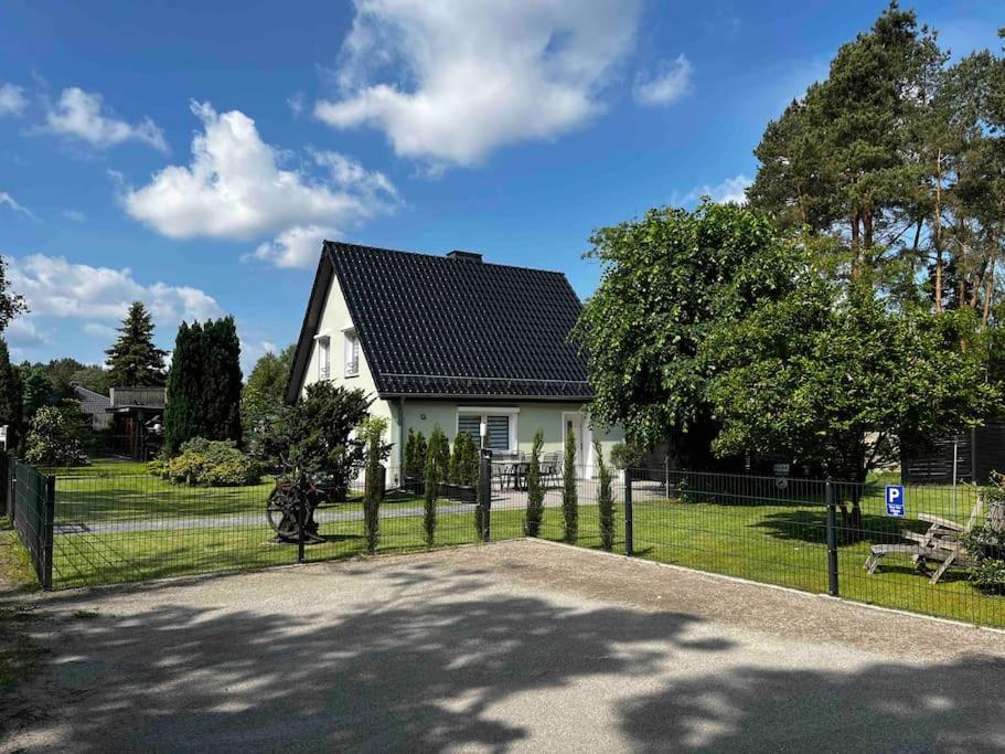 -Haus Am Waeldchen- Apartment Zehdenick Luaran gambar