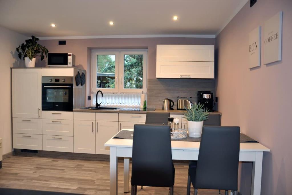 -Haus Am Waeldchen- Apartment Zehdenick Luaran gambar