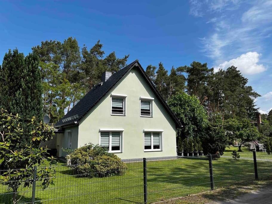 -Haus Am Waeldchen- Apartment Zehdenick Luaran gambar